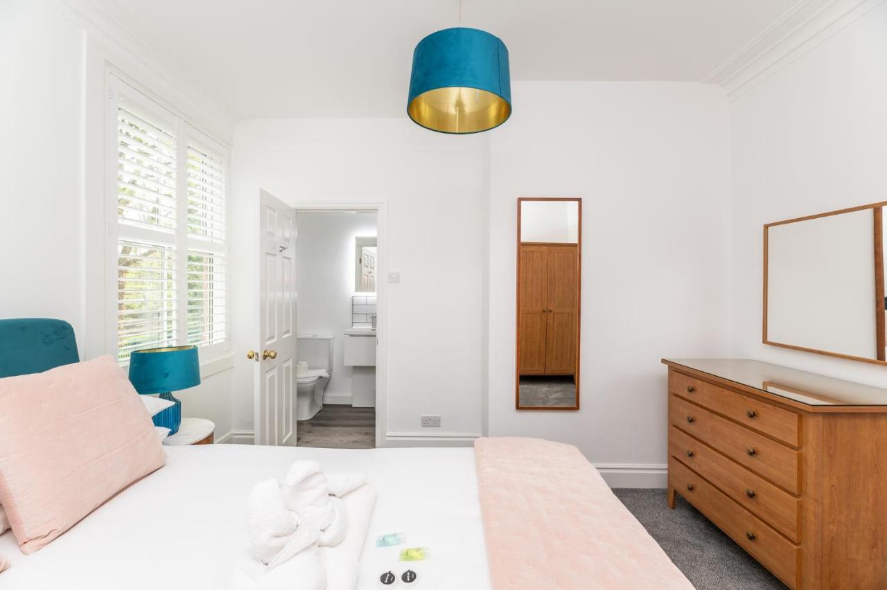 Villa Stunning And Modern 5 Bed House I Pass The Keys à York Extérieur photo