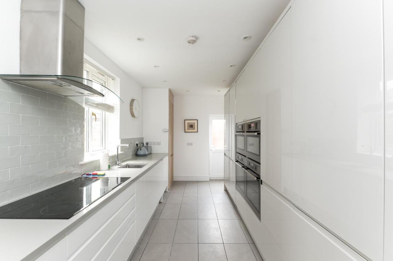Villa Stunning And Modern 5 Bed House I Pass The Keys à York Extérieur photo